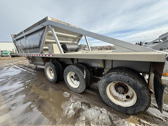 Used 2018 Load Line 38’ Tridem Clam Dump