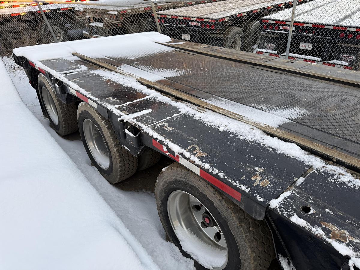 Used 2008 Doepker Tridem Scissor Neck with Rail