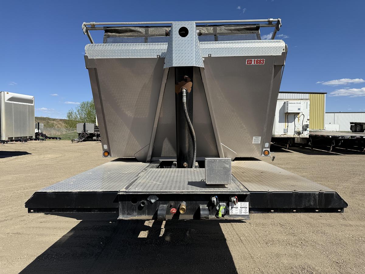 Used 2023 Load Line 35' Triaxle Gravel End Dump