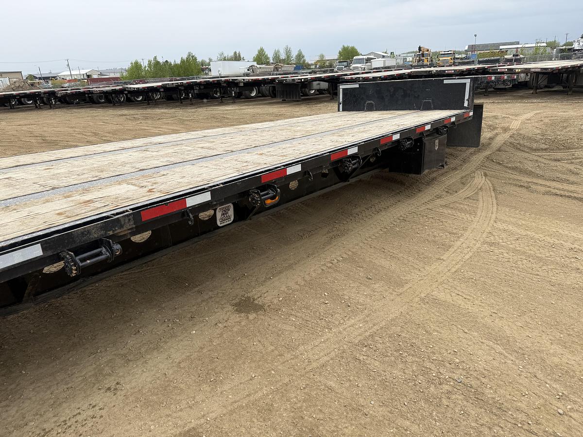 Used 2015 Manac 53' Tridem Step Deck