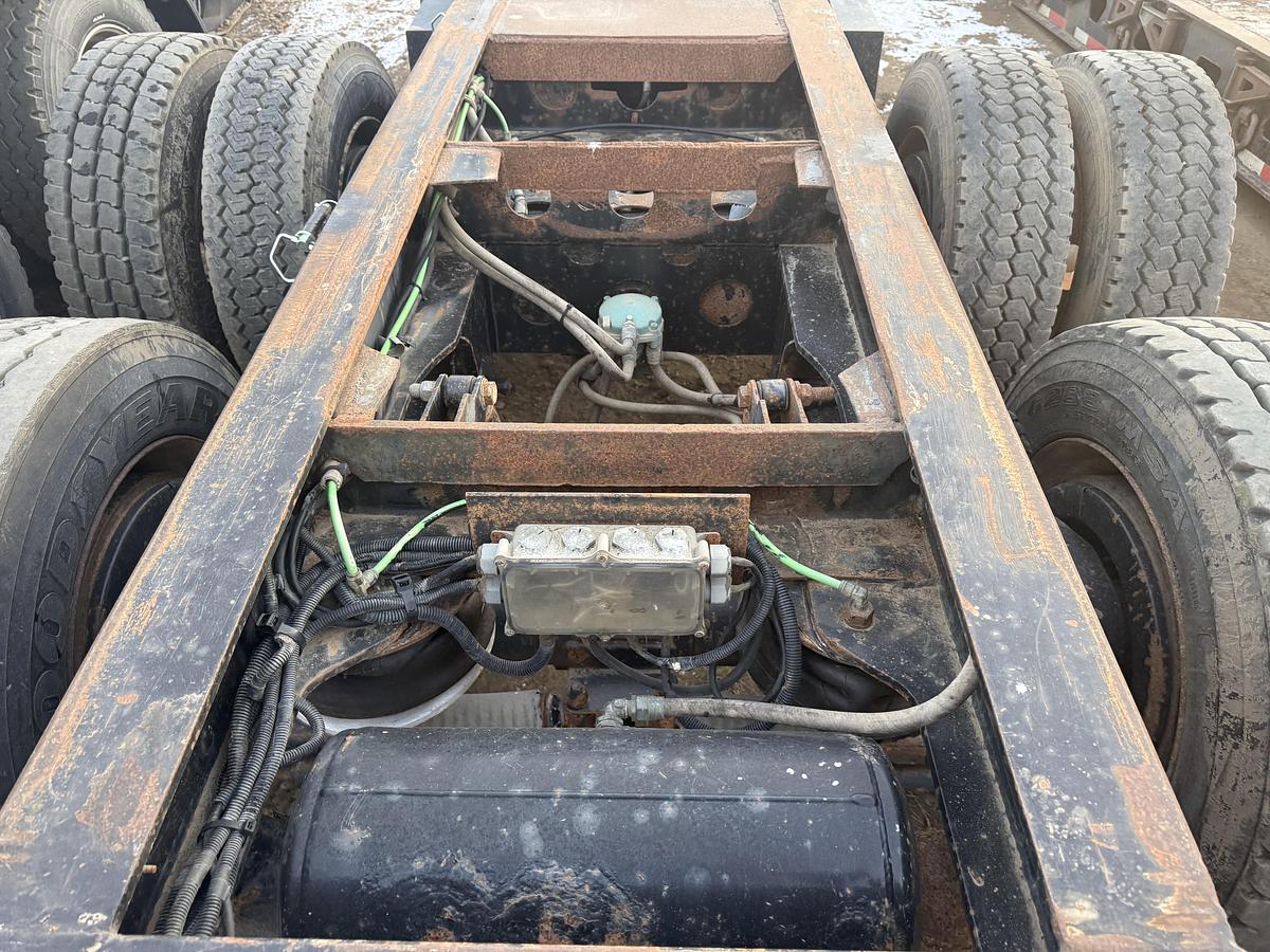 Used 2011 Gerry's Tandem Axle Booster