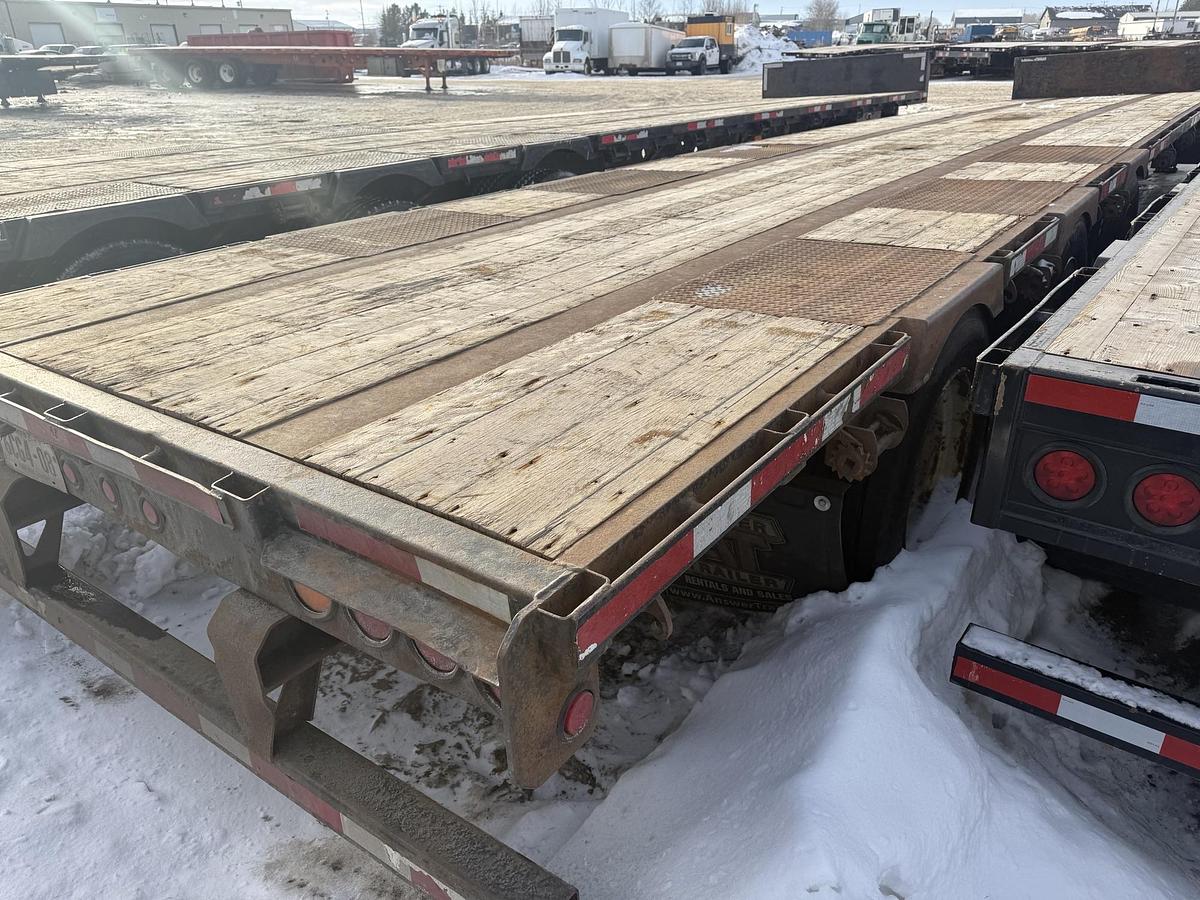 Used 2016 Manac 53' Tridem Step Deck