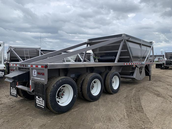 2022 Loadline 42’ Triaxle Cross Clam Dump