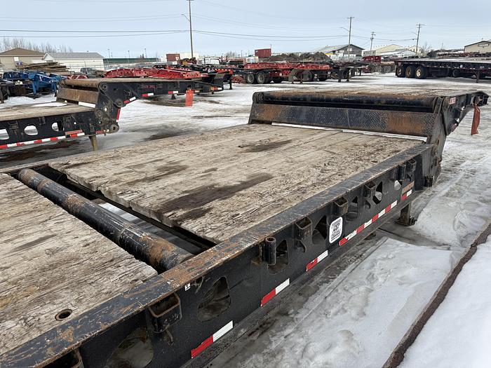 Used 2016 Doepker 12 Wheel Scissor Neck