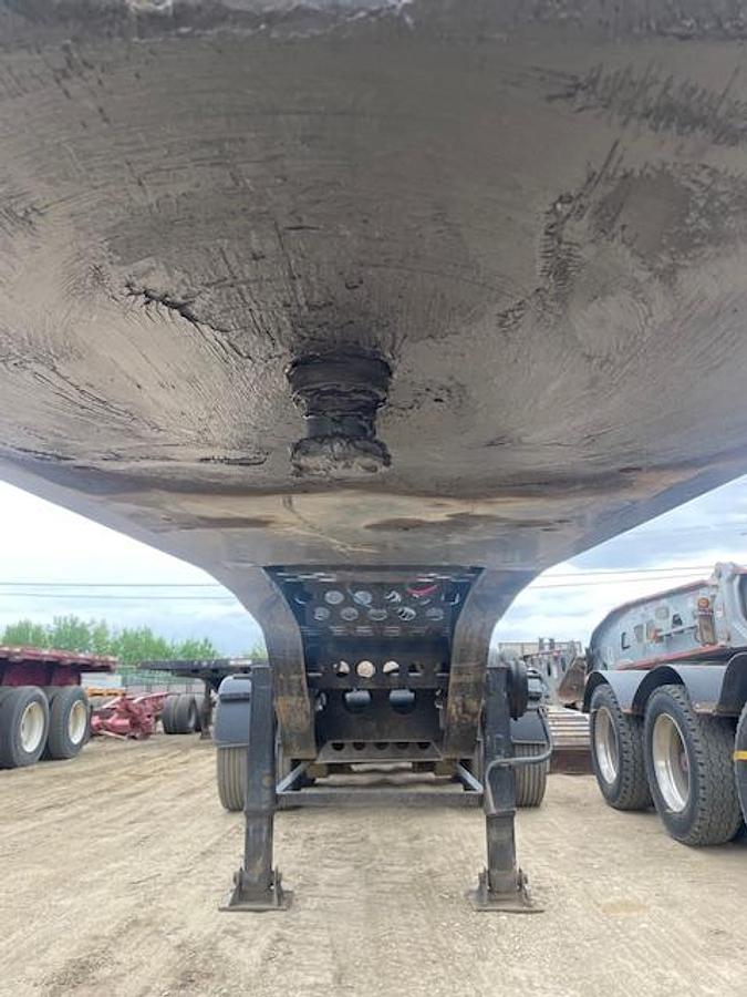 Used 2023 K-Line Hydraulic RGN Triaxle