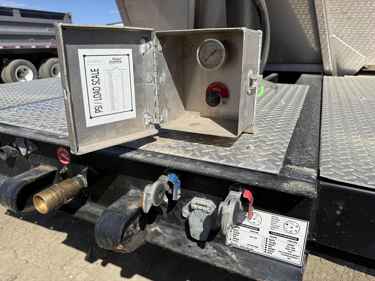 Used 2023 Load Line 35' Triaxle Gravel End Dump