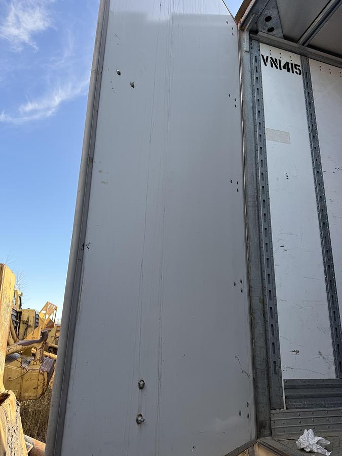 Used 2015 Vanguard 53' Tridem Dry Van Trailer