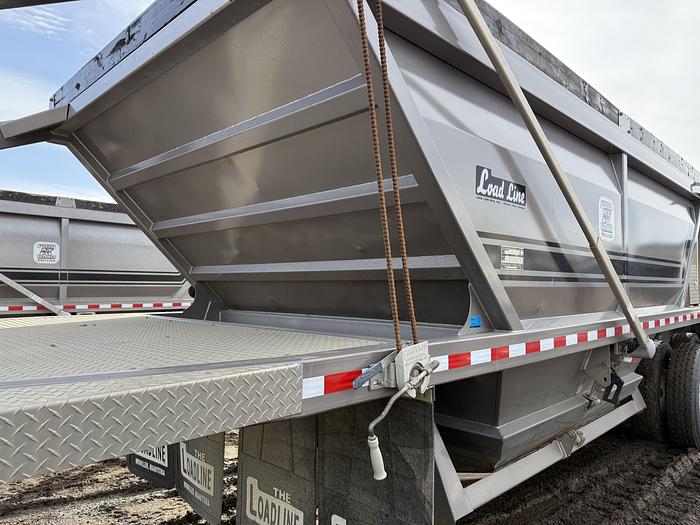 Used 2021 Load Line 40’ Tridem Clam Dump