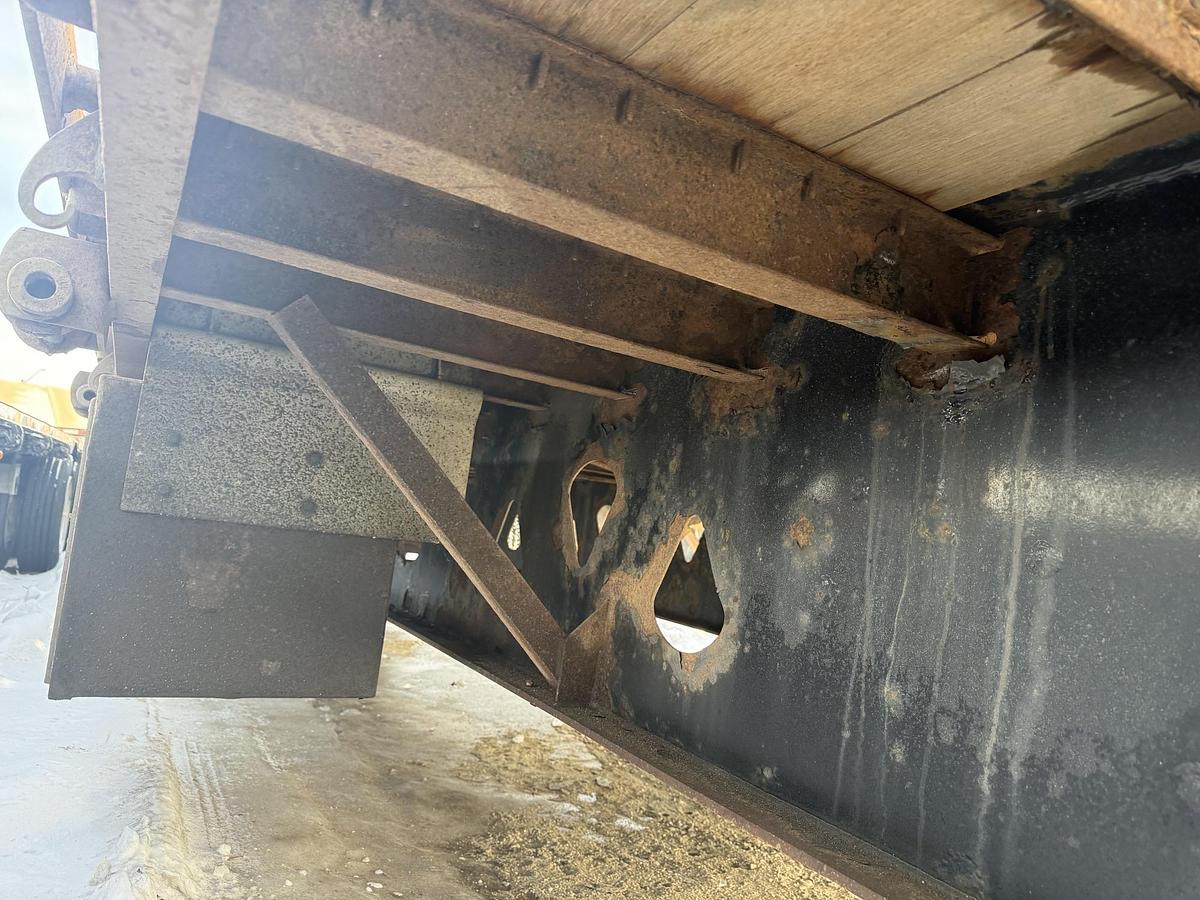 Used 2016 Manac 53' Tridem Step Deck