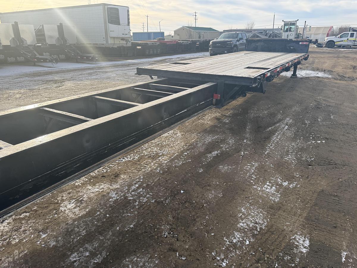 Used 2011 Manac 53' Tridem Extendable/Trombone Step Deck