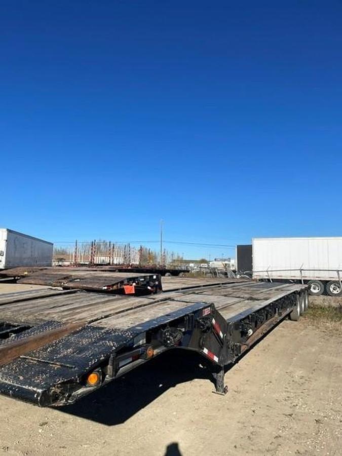 Used 2008 Doepker Tridem Scissor Neck with Rail - #SN1534