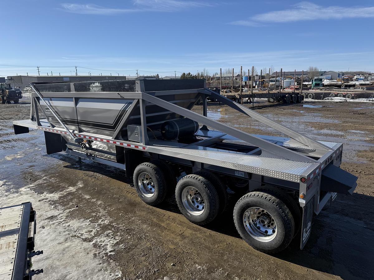 Used 2027 Load Line 42’ Tridem Clam Dump