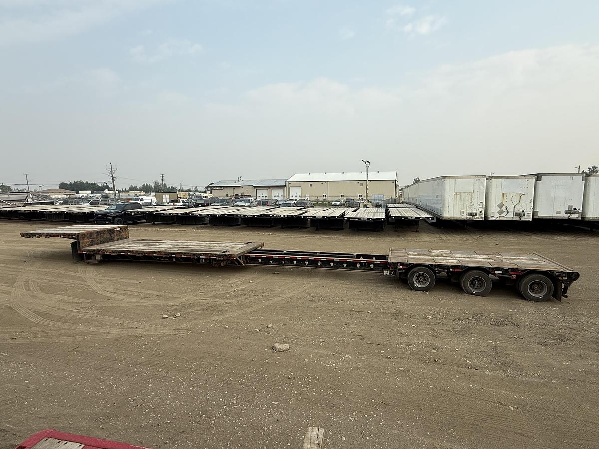 Used 2014 Lode King 53' Tridem Extendable/Trombone Step Deck