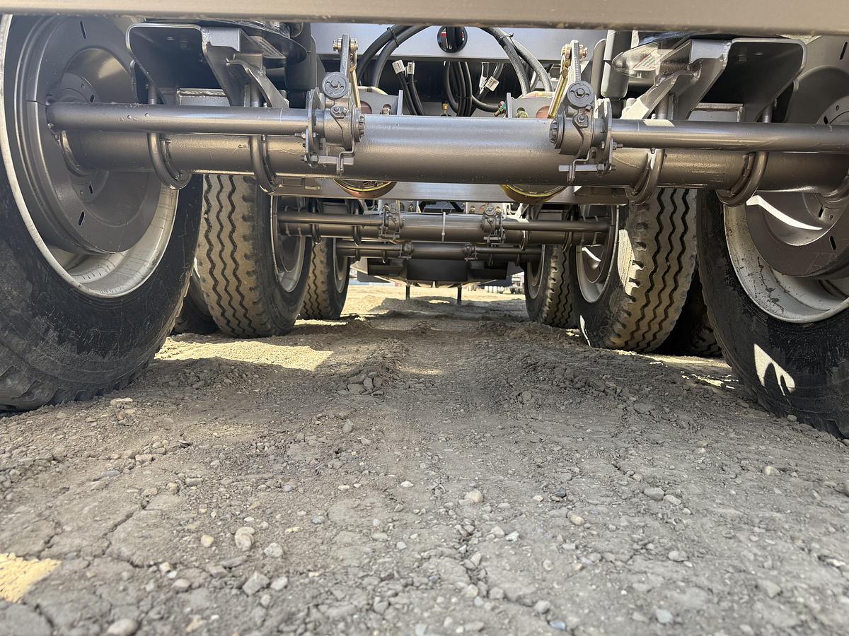 2025 Load Line 42' Tridem Clam Dump