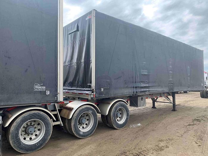 Used 2015 Reitnouer 32' Curtain Side Tridem Flat Deck/Highboy Lead/Pup