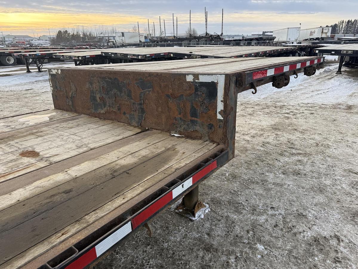 Used 2015 Manac 53' Tridem Step Deck