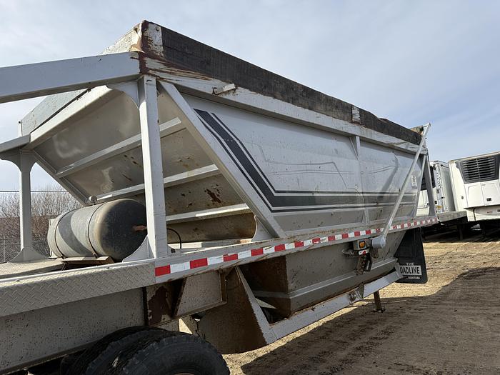 Used 2016 Load Line 42’ Tridem Clam Dump