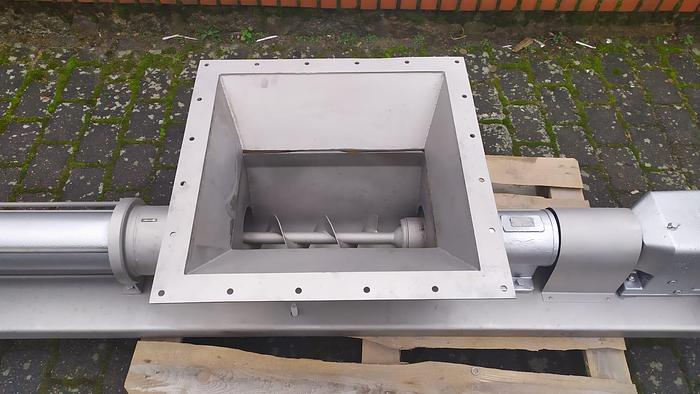 Used Pompa ślimakowa (wnękowa) z lejem zasypowym