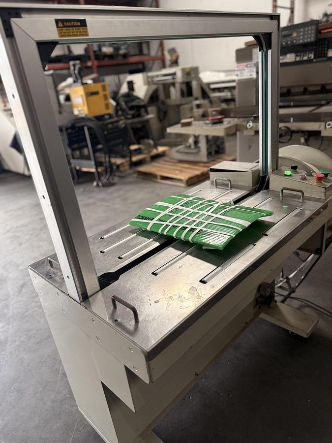 Used Strapper Model TP-101 Model TP-101