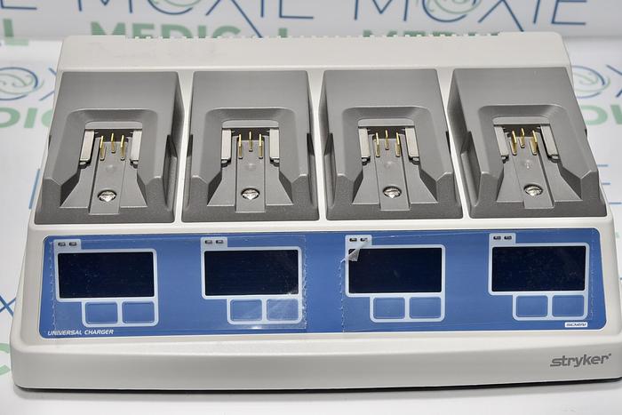 Used Stryker 7110-120-000 Universal Battery Charger