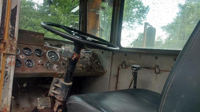 Used 1980 Ingersoll-Rand T4W Drill Rig