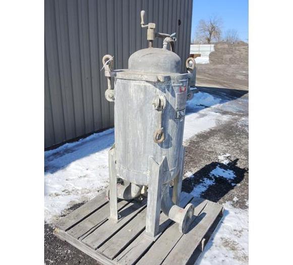 Used USED FILTER, "MULTI" BASKET TYPE, 4" INLET/OUTLET, 304 STAINLESS STEEL