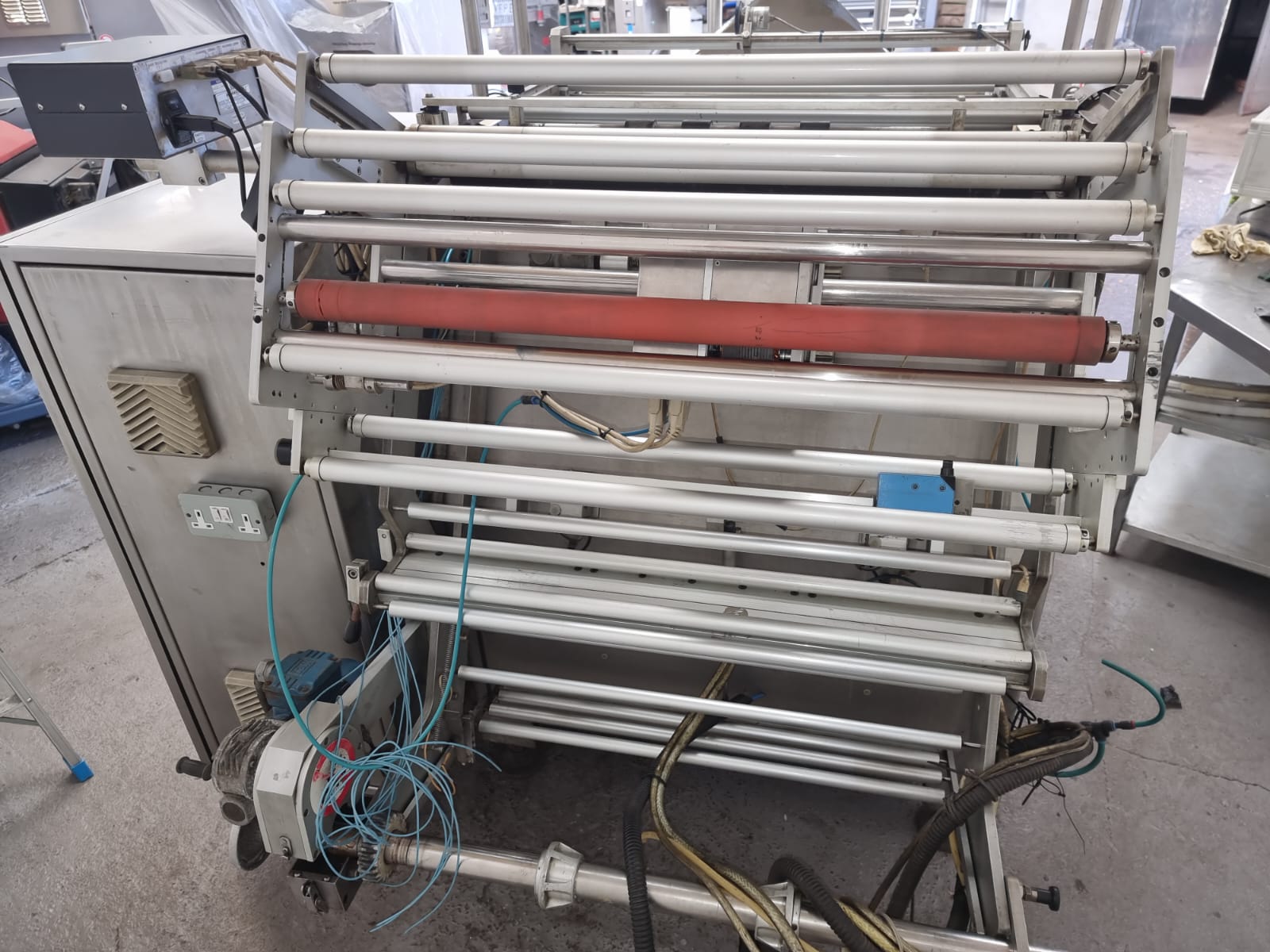 Used Ilapak Vertical Form Fill & Seal Machine