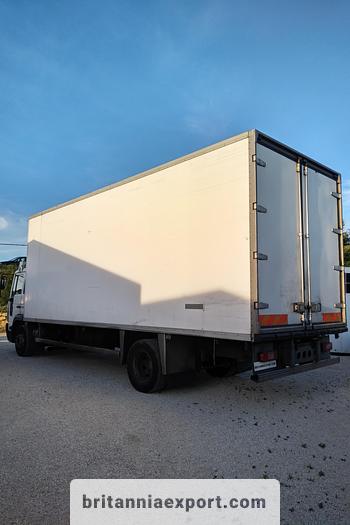 Used 2003 VOLVO FL 220 15 ton refrigerated truck