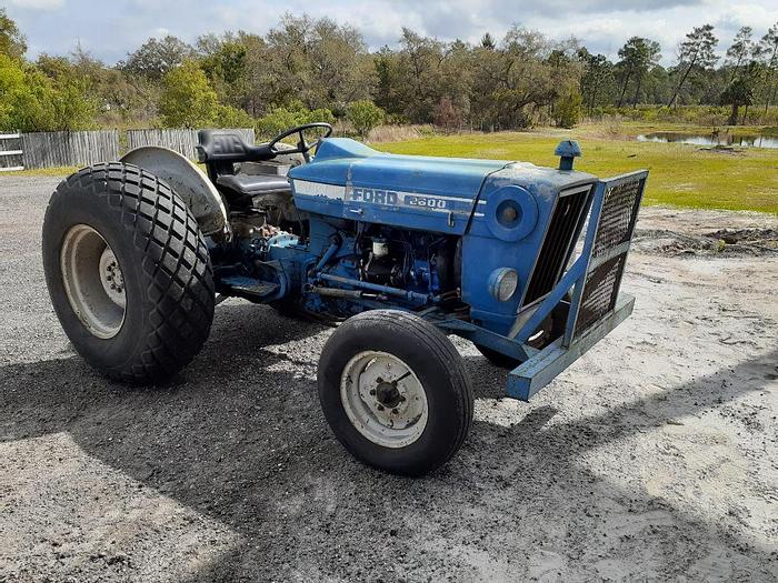 Used 1982 FORD 2600