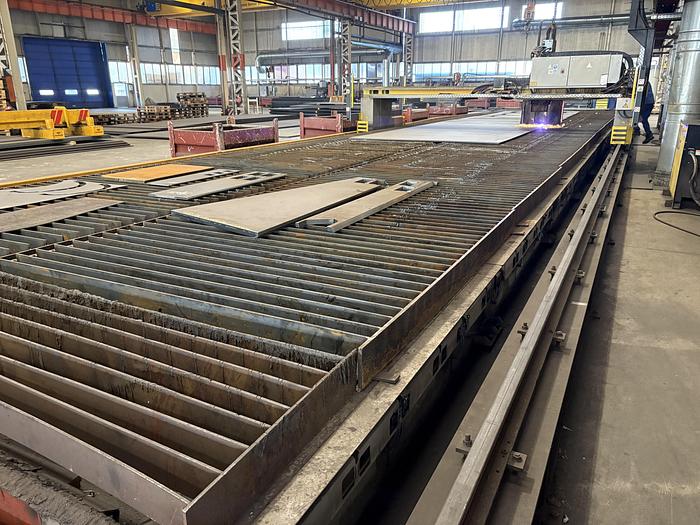 Usato IMPIANTO DI TAGLIO AL PLASMA IN ALTA DEFINIZIONE ESAB