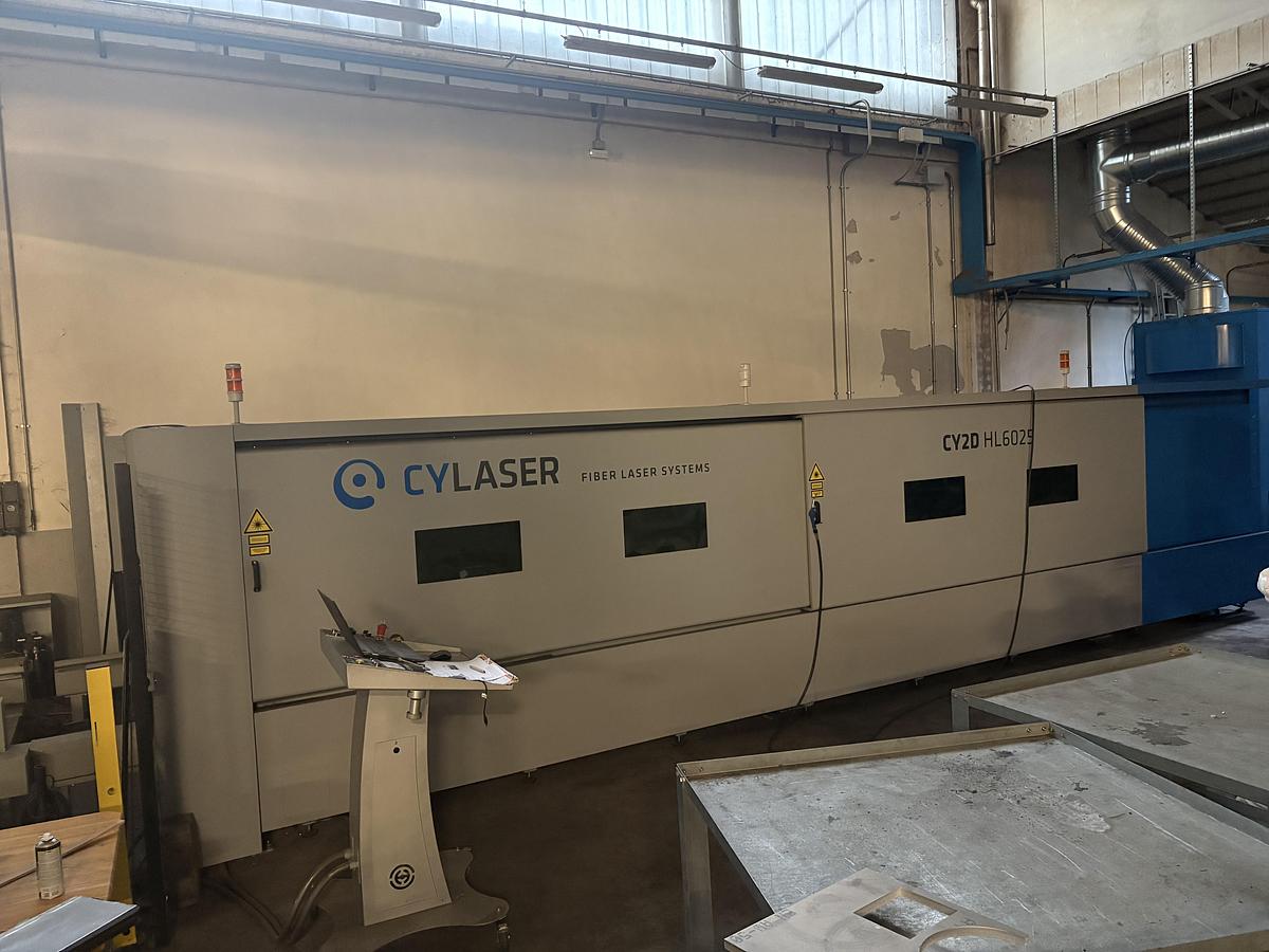 Usato IMPIANTO DI TAGLIO LASER IN FIBRA OTTICA CY LASER CON CARICO E SCARICO