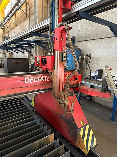 Usato IMPIANTO DI TAGLIO COMBINATO PLASMA E OSSITAGLIO KOIKE