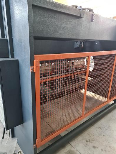 Usato PRESSA PIEGATRICE 