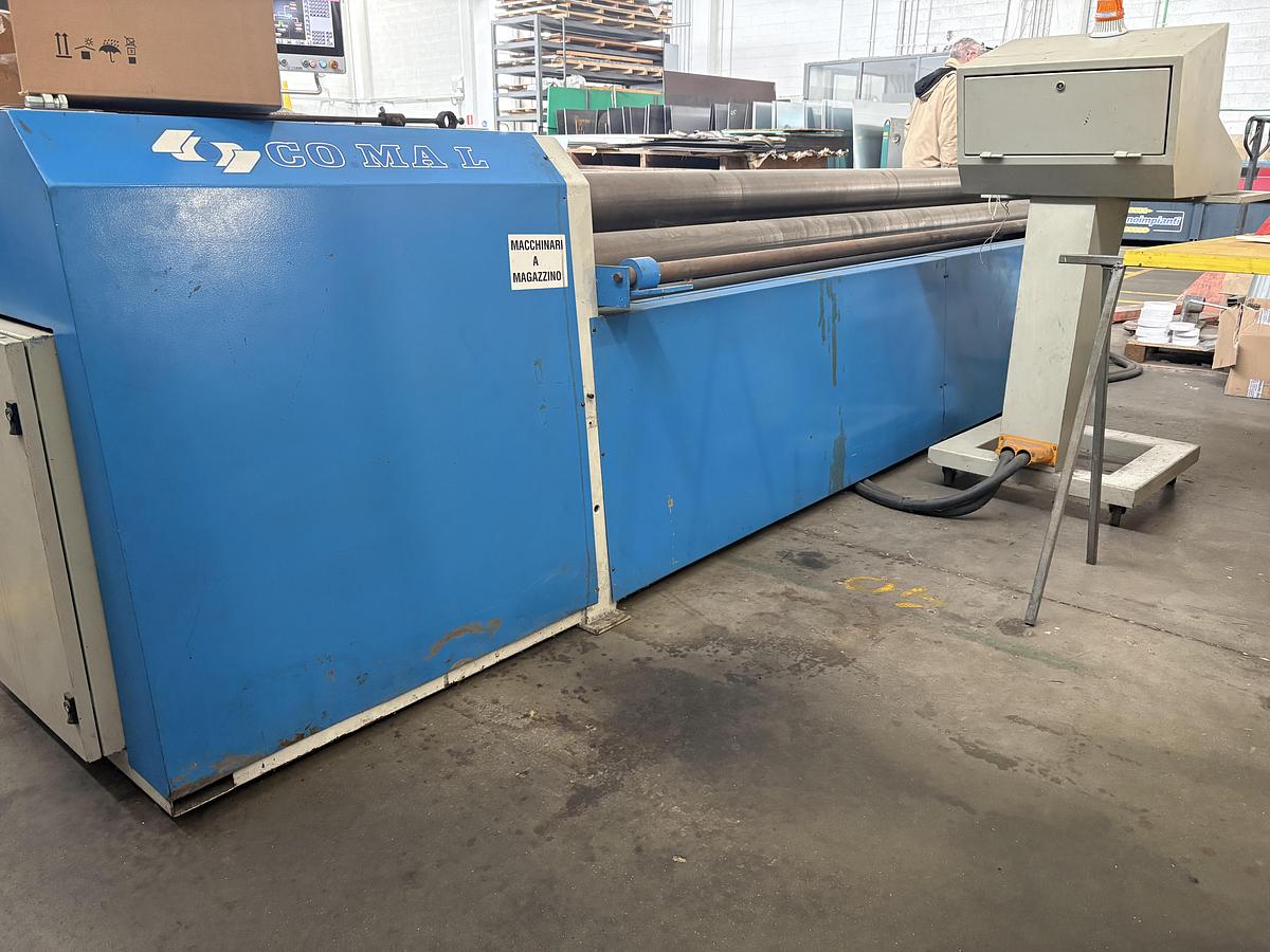 Usato CALANDRA A CONTROLLO NUMERICO