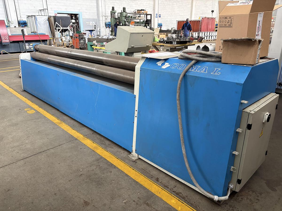 Usato CALANDRA A CONTROLLO NUMERICO