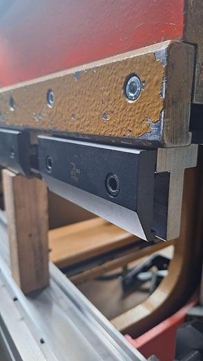 Usato PRESSA PIEGATRICE USATA SOMO