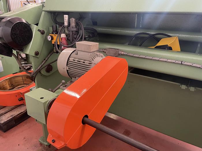 Usato CESOIA A GHIGLIOTTINA MECCANICA COLGAR