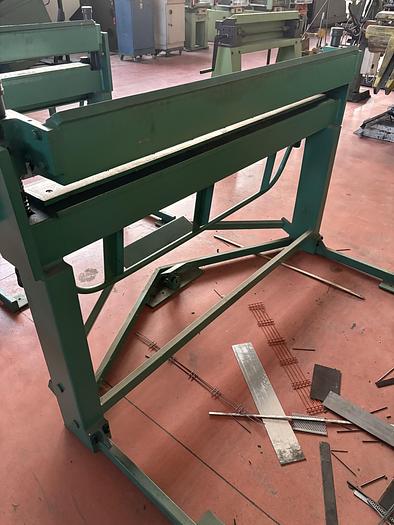 Usato PIEGATRICE A BANDIERA NUOVA