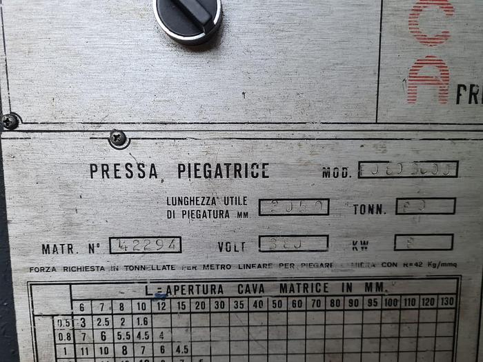 Usato PRESSA PIEGATRICE 