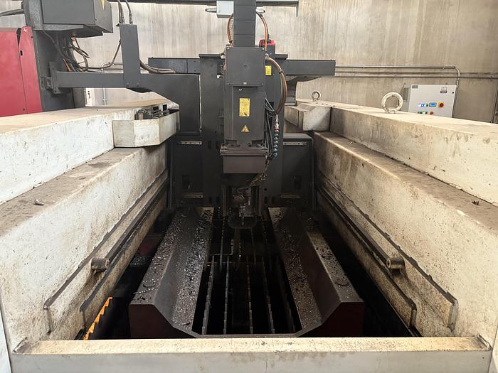 Usato IMPIANTO DI TAGLIO FORATURA FRESATURA FICEP