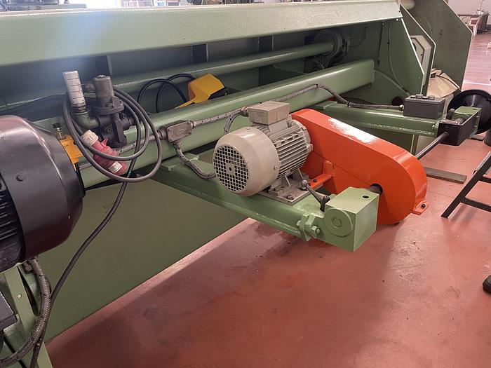 Usato CESOIA A GHIGLIOTTINA MECCANICA COLGAR