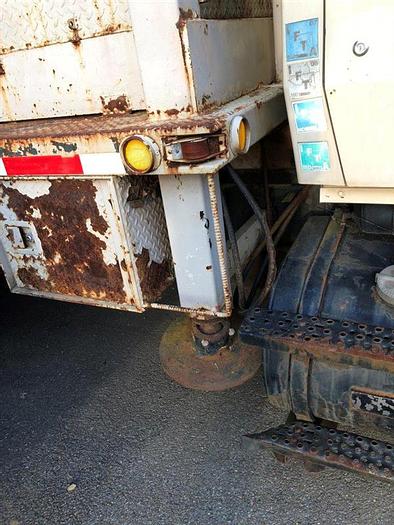 Used 1988 Mobile B57 Drill Rig