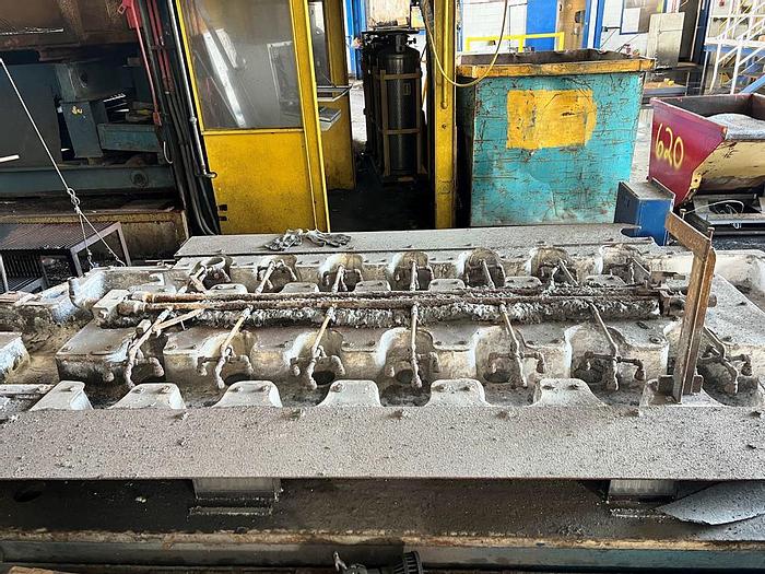 Used Wagstaff Aluminum Log Casting Table 8" diameter x 28 Logs per