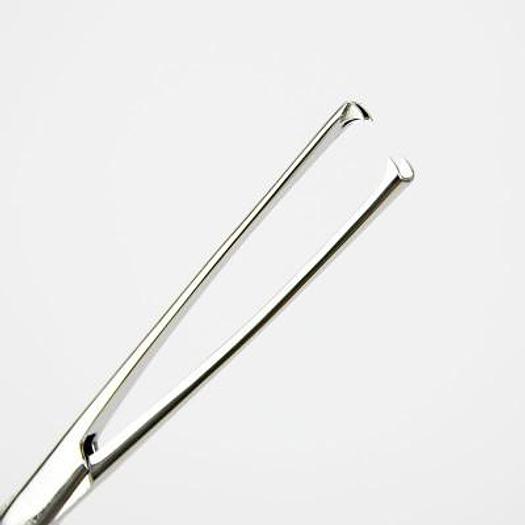 PINCE DE MUSEUX DROITES 4 GRIFFES 24CM 3X5MM