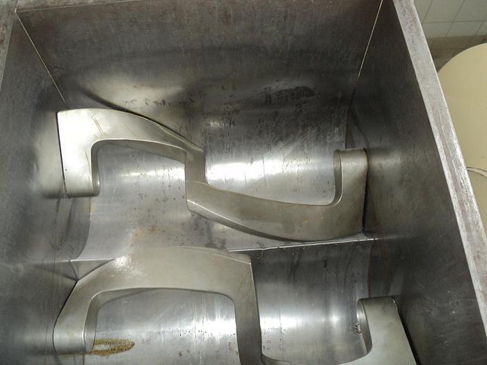 Used (3) HECRONA Z-BLADE MIXERS