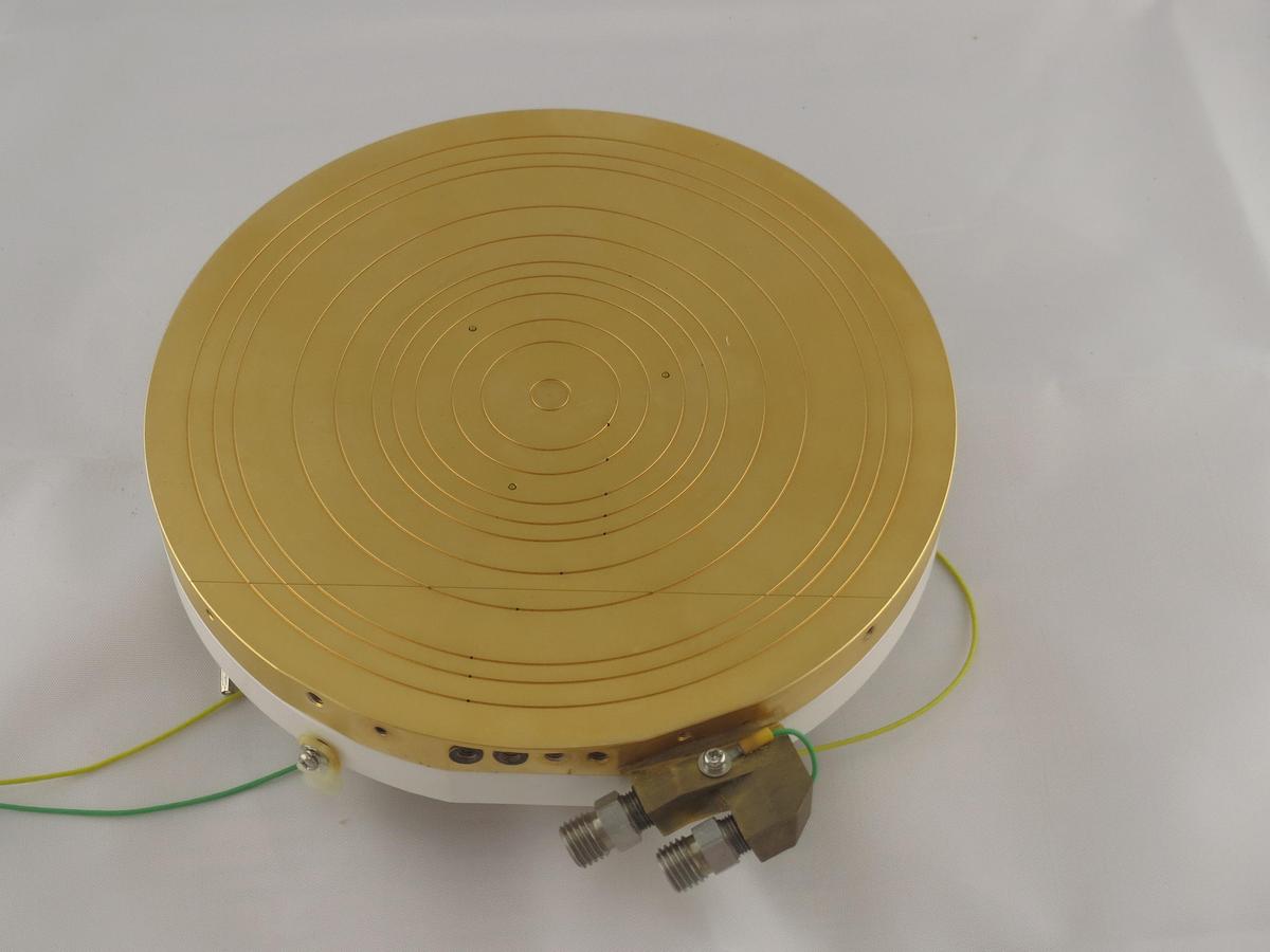 Used P8 D204 Chuck Gold With 3 Pin Riser
