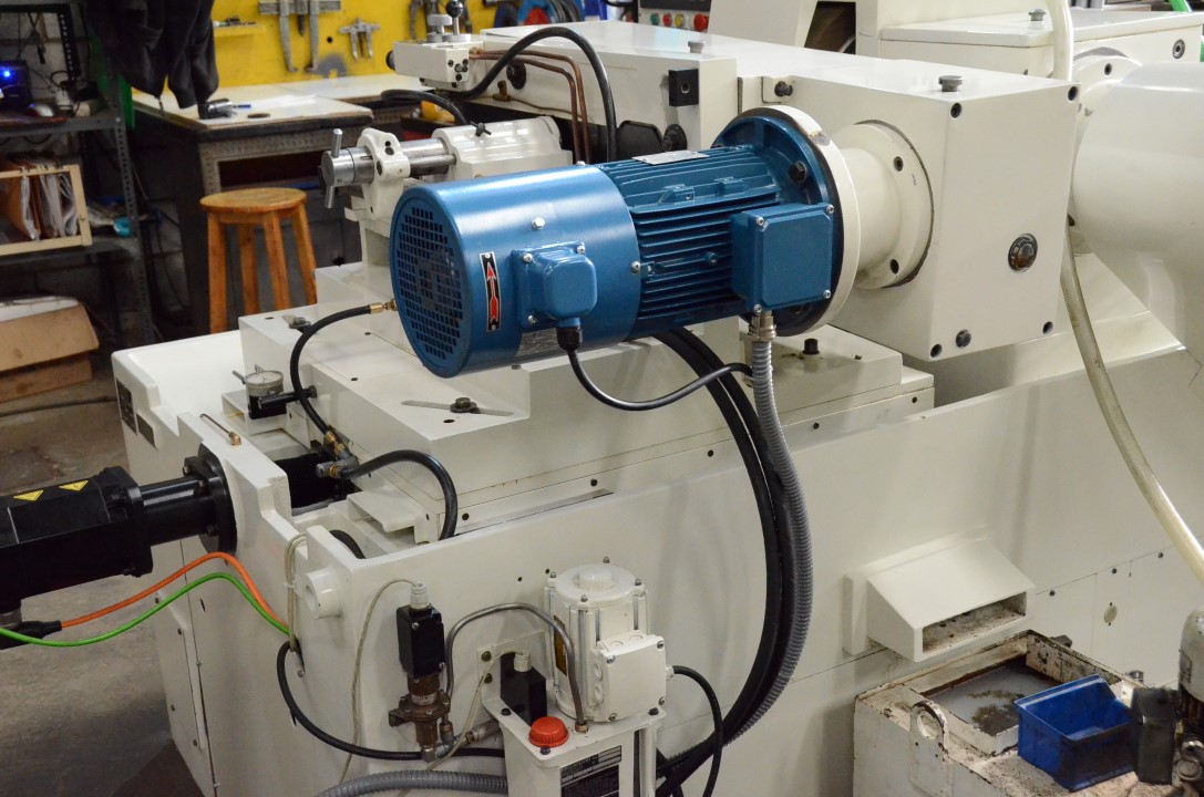 Usado ESTARTA 322 CNC Rectificadoras sin centros #4433