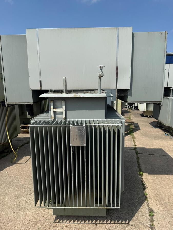 Used 2013 YOM 1500 kVA 11kV / 415V Oil Immersed Distribution Transformer ONAN Cooling 2013