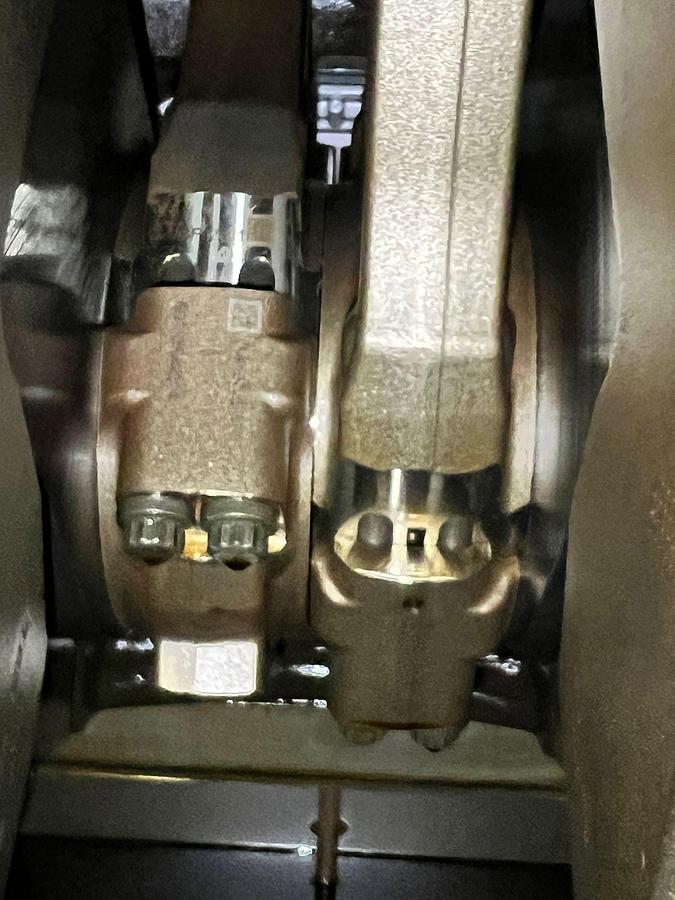 Used 2013 Caterpillar G3520E Gas Generator 2MW