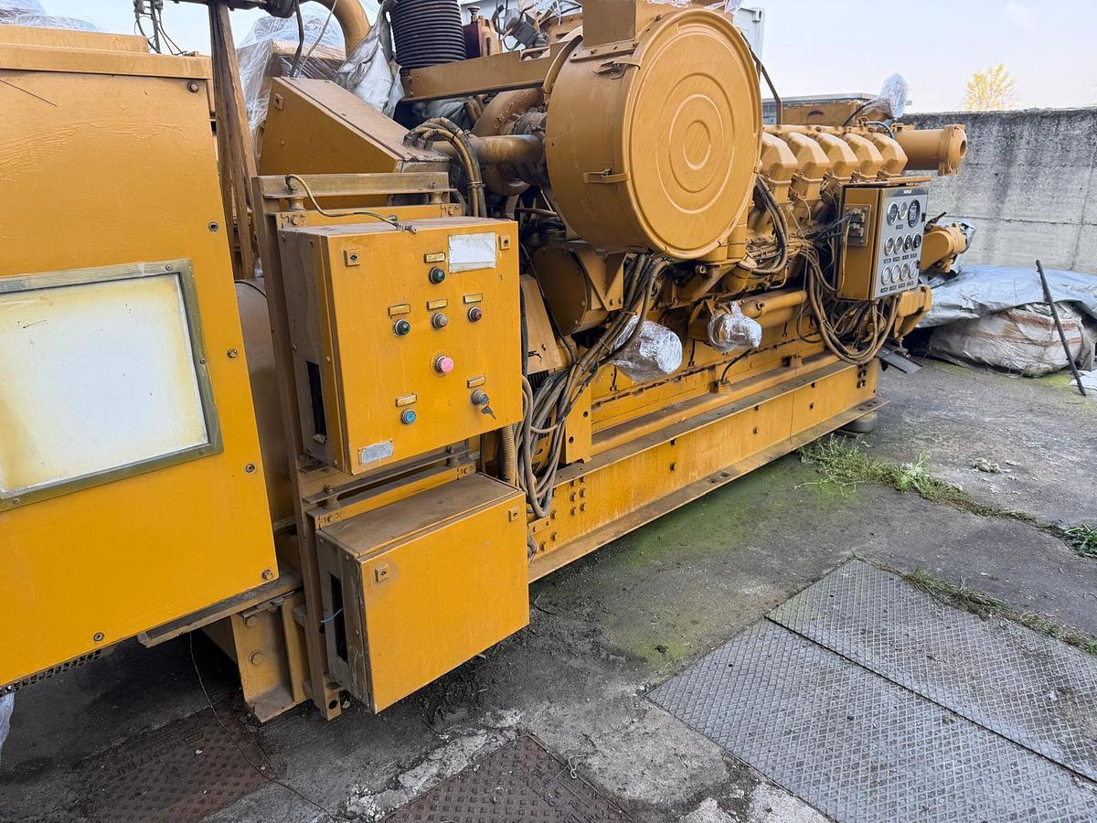 Used 2001 Caterpillar G3516A 1 MW Output Gas Generating Set